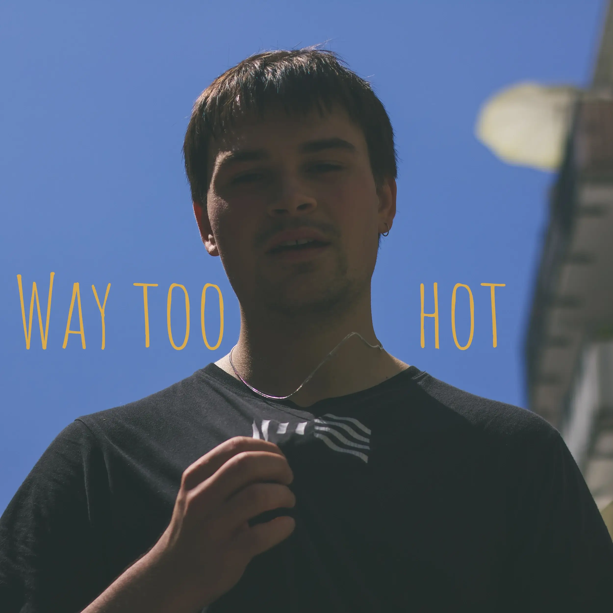 “Way Too Hot” by zukrassverliebt is Your New Way to Flirt (Respectfully)